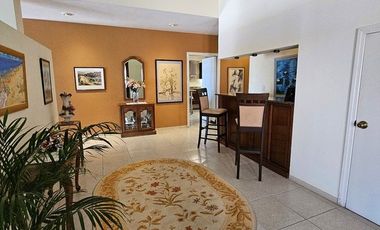 Casa en Privada Residencial con vista al Mar