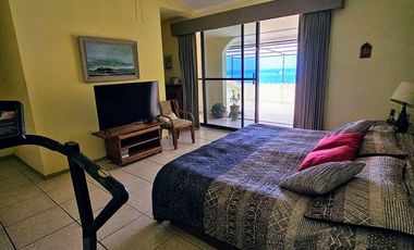 Casa en Privada Residencial con vista al Mar