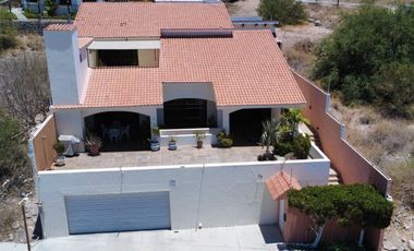 Casa en Privada Residencial con vista al Mar