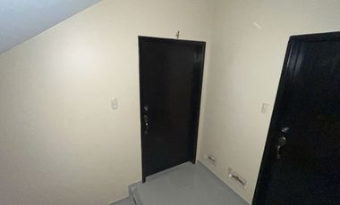 Alquilo suite de dos ambientes - primer piso  Garzota 2