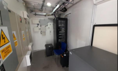 VENDO LOCAL COMERCIAL EN PLENA AV LA ENCALADA - SURCO