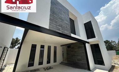 MODERNA CASA EN VENTA ZONA: ATLAHAPA