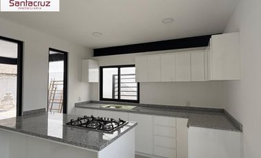 MODERNA CASA EN VENTA ZONA: ATLAHAPA