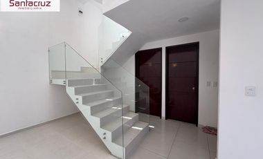 MODERNA CASA EN VENTA ZONA: ATLAHAPA