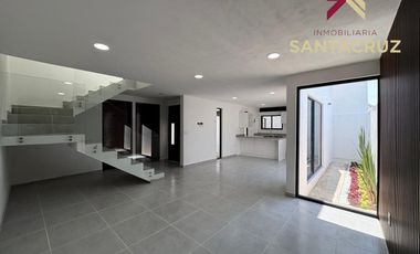 MODERNA CASA EN VENTA ZONA: ATLAHAPA