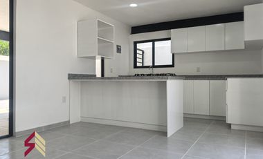 MODERNA CASA EN VENTA ZONA: ATLAHAPA