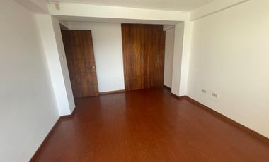 En Renta Cómodo y Amplio Departamento - El Batán