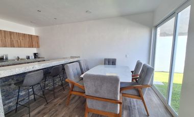 VENTA CASA EN FRACCIONAMIENTO EN TEQUESQUITENGO