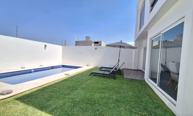 VENTA CASA EN FRACCIONAMIENTO EN TEQUESQUITENGO
