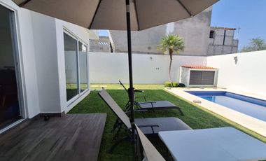 VENTA CASA EN FRACCIONAMIENTO EN TEQUESQUITENGO