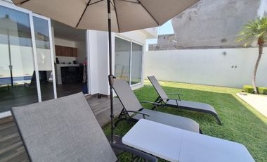 VENTA CASA EN FRACCIONAMIENTO EN TEQUESQUITENGO