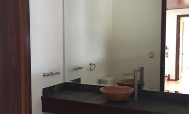 CASA EN RENTA EN EL CAMPANARIO 4 RECAMARAS