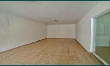 CASA EN VENTA EN DE LOS GOBERNADORES, FRACC LOS GIRASOLES, GUERRERO