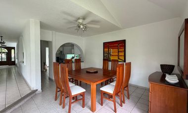 CASA EN RENTA EN FRACCIONAMIENTO LOMAS DE COCOYOC MORELOS