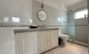 CASA EN RENTA EN FRACCIONAMIENTO LOMAS DE COCOYOC MORELOS