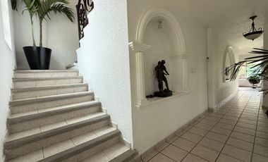CASA EN RENTA EN FRACCIONAMIENTO LOMAS DE COCOYOC MORELOS