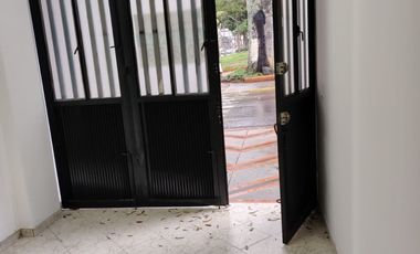 SE ARRIENDA LOCAL COMERCIAL CALLE 39 N° 22-16 B. CENTRO FRENTE AL PARQUE BOLIVAR