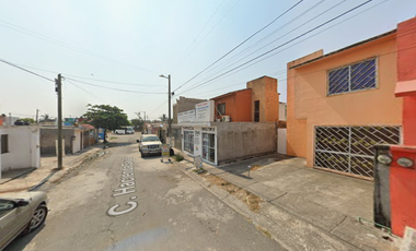Casa en Calle Hacienda Sayula, Fraccionamiento Costa Dorada, Veracruz, Ver. ¡No créditos!