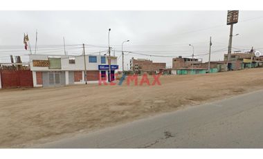 Casa En Venta En Avenida Principal – Ventanilla, Pachacútec
