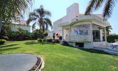 CASA EN VENTA EN FRACCIONAMIENTO LOMAS DE COCOYOC MORELOS