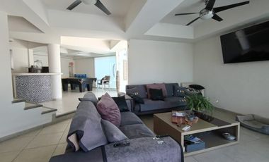 CASA EN VENTA EN FRACCIONAMIENTO LOMAS DE COCOYOC MORELOS