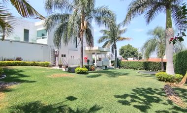 CASA EN VENTA EN FRACCIONAMIENTO LOMAS DE COCOYOC MORELOS