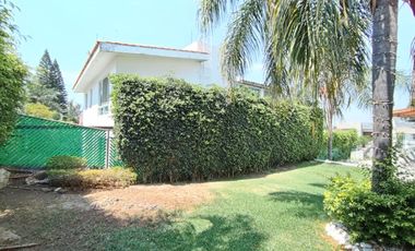 CASA EN VENTA EN FRACCIONAMIENTO LOMAS DE COCOYOC MORELOS