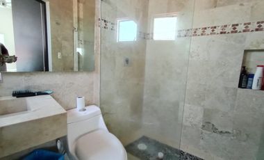 CASA EN VENTA EN FRACCIONAMIENTO LOMAS DE COCOYOC MORELOS