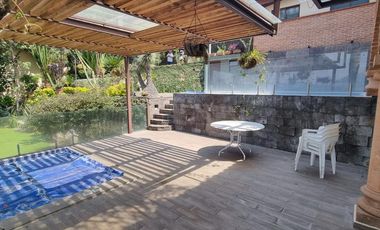 CASA VALLESANA EN VENTA CON ESPECTACULAR VISTA AL LAGO