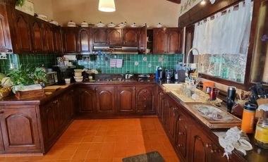 CASA VALLESANA EN VENTA CON ESPECTACULAR VISTA AL LAGO