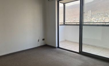 SE VENDE DEPTO EN EDIF. REINA ISIDORA.