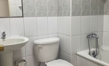 SE VENDE DEPTO EN EDIF. REINA ISIDORA.