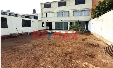 Terreno para proyecto multifamiliar en San Borja con potencial para 5 pisos – Oportunidad única