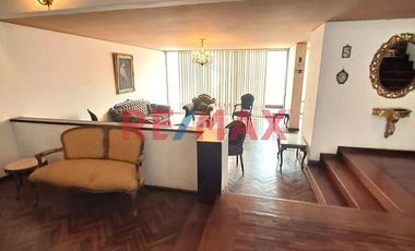 Terreno para proyecto multifamiliar en San Borja con potencial para 5 pisos – Oportunidad única