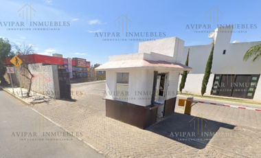 Bella casa en venta ubicada en circuito viñedos en Bosques de San Juan