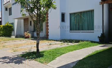 Bella casa en venta ubicada en circuito viñedos en Bosques de San Juan