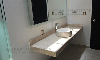 Bella casa en venta ubicada en circuito viñedos en Bosques de San Juan