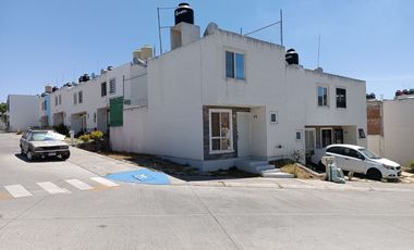 CASA EN RENTA EN MORELIA FRACC. PRIVADO JARDÍNES DE LA ALDEA (ETAPA 1)