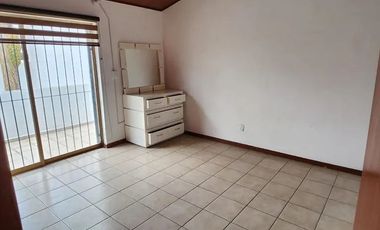 Casa en venta fraccionamiento bugambilias primera sección coto 4 recamaras 4 estacionamientos