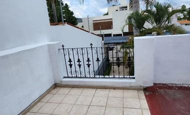 Casa en venta fraccionamiento bugambilias primera sección coto 4 recamaras 4 estacionamientos