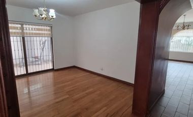 Casa en venta fraccionamiento bugambilias primera sección coto 4 recamaras 4 estacionamientos