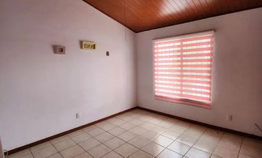 Casa en venta fraccionamiento bugambilias primera sección coto 4 recamaras 4 estacionamientos