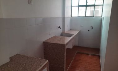 ALQUILO CASA PARA OFICINA O VIVIENDA