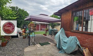 Casa dos pisos 5 dorm I. la Católica Las Condes