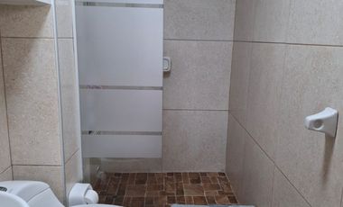 Vendo casa primer y segundo piso, con jardin en Matellini, 4 hab. 164 m2