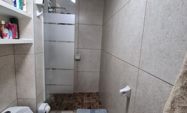 Vendo casa primer y segundo piso, con jardin en Matellini, 4 hab. 164 m2