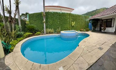 RENTA - CASA LOS PARQUES - 4 DORMITORIOS SIENDO 2 EN PLANTA BAJA - PISCINA Y HIDROMASAJE GUAYAQUIL ECUADOR
