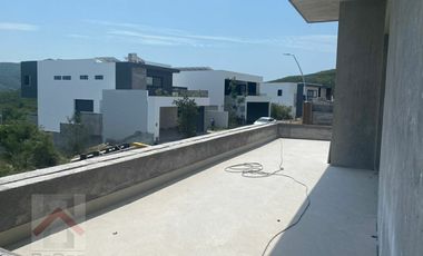 VENTA de CASA en SIERRA ALTA 10o Sector CARRETERA NACIONAL Monterrey, N.L.