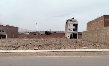 En Venta Terreno En Urbanizacion La Alameda De Lima Norte - Santa Rosa