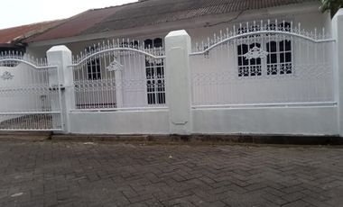 Jual cepat hitung tanah rumah di komplek BTN paropo indah